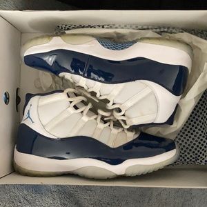 Worn Jordan 11